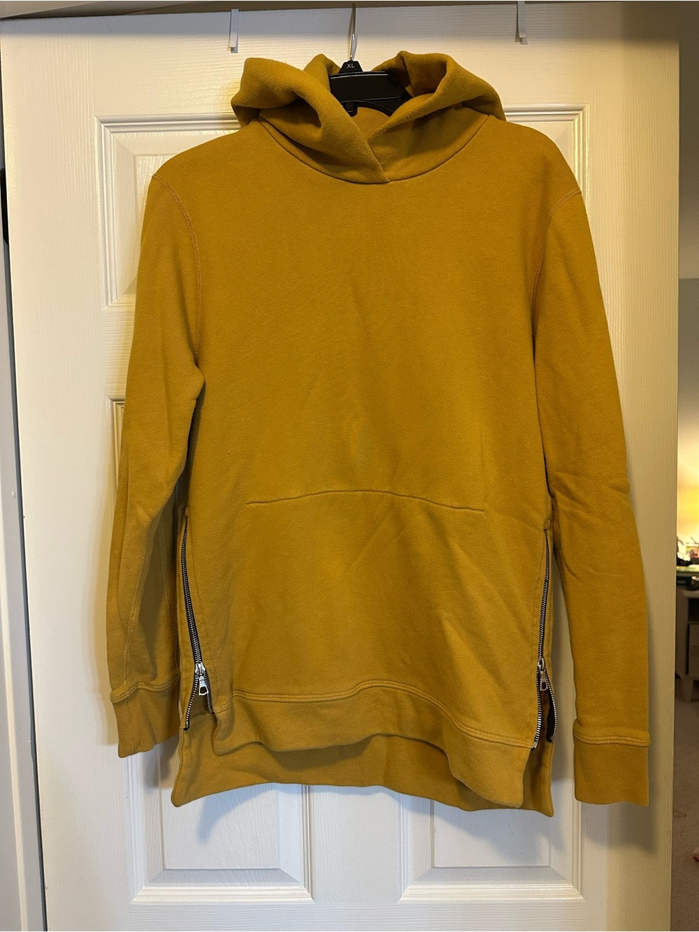 John Elliott Men's mustard Yellow villian Hoodie size 3 (large) - Picture 3 of 7